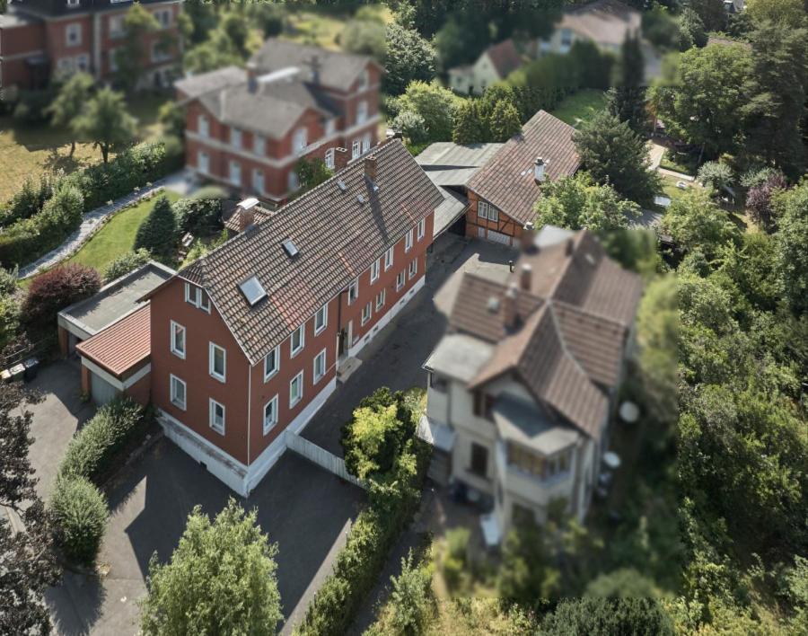 Leopold'S Apartments Mit Garten Und Vesteblick Mitten In Coburg Exterior photo